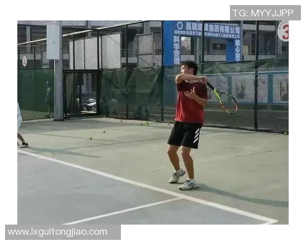 北京网球队耐力训练的深度分析与提升策略探讨 北京网球队耐力训练的深度分析与提升策略探讨