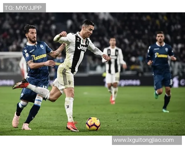 2019年尤文图斯与斯帕尔激战回顾：意甲赛场上的精彩对决与战术较量