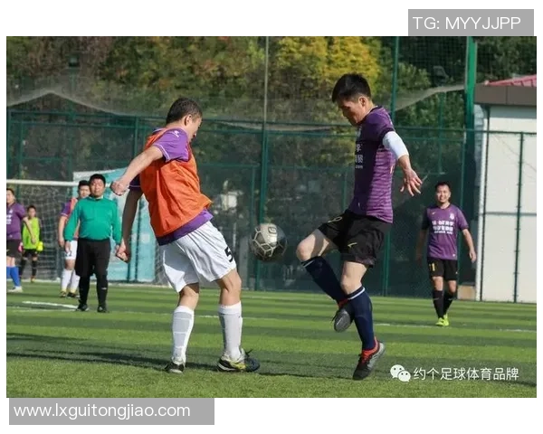 保定容大迎战泰球队全力争胜展现足球魅力与激情对决 保定容大迎战泰球队全力争胜展现足球魅力与激情对决